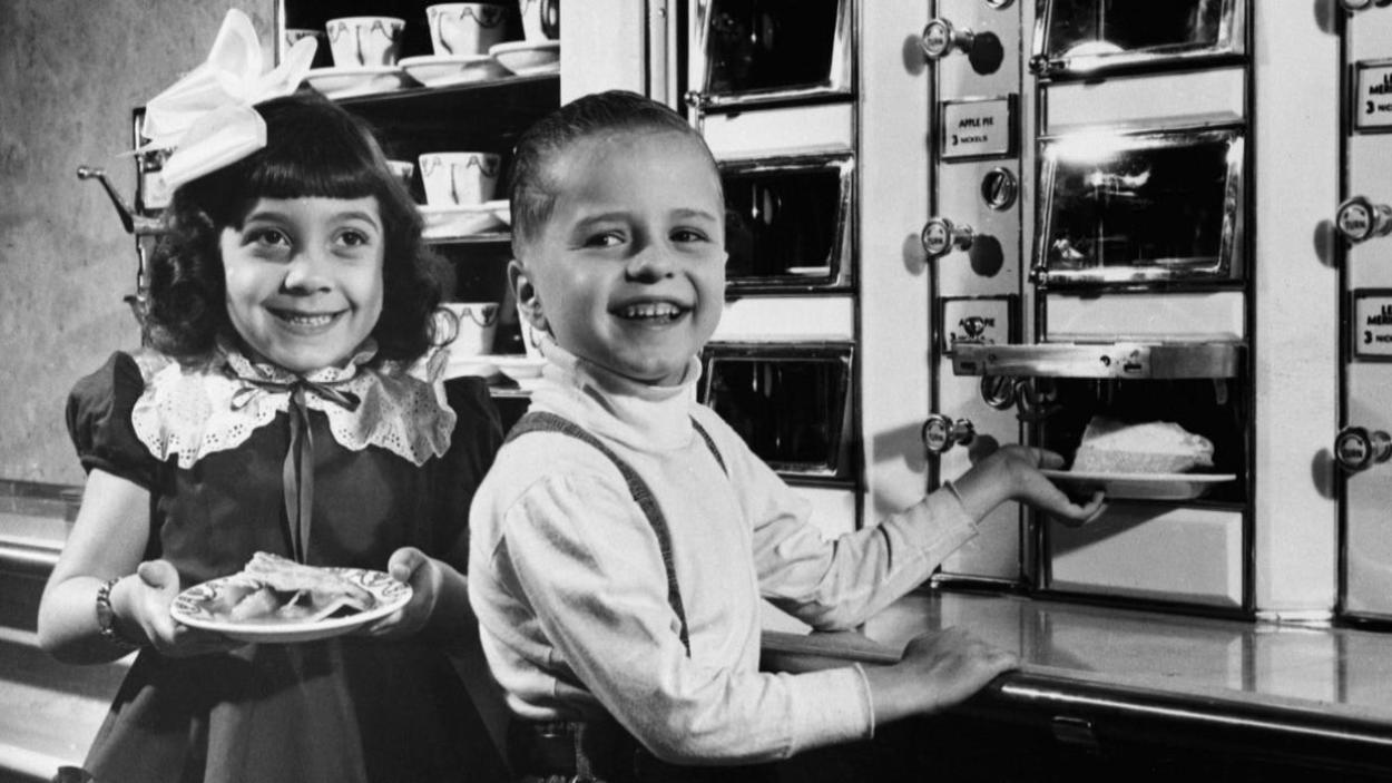 automat ad 2025