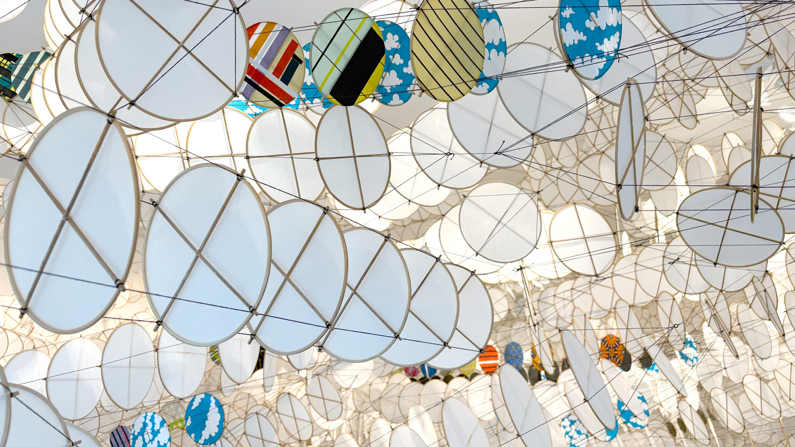 Jacob Hashimoto: a lowercase sky detail shot 