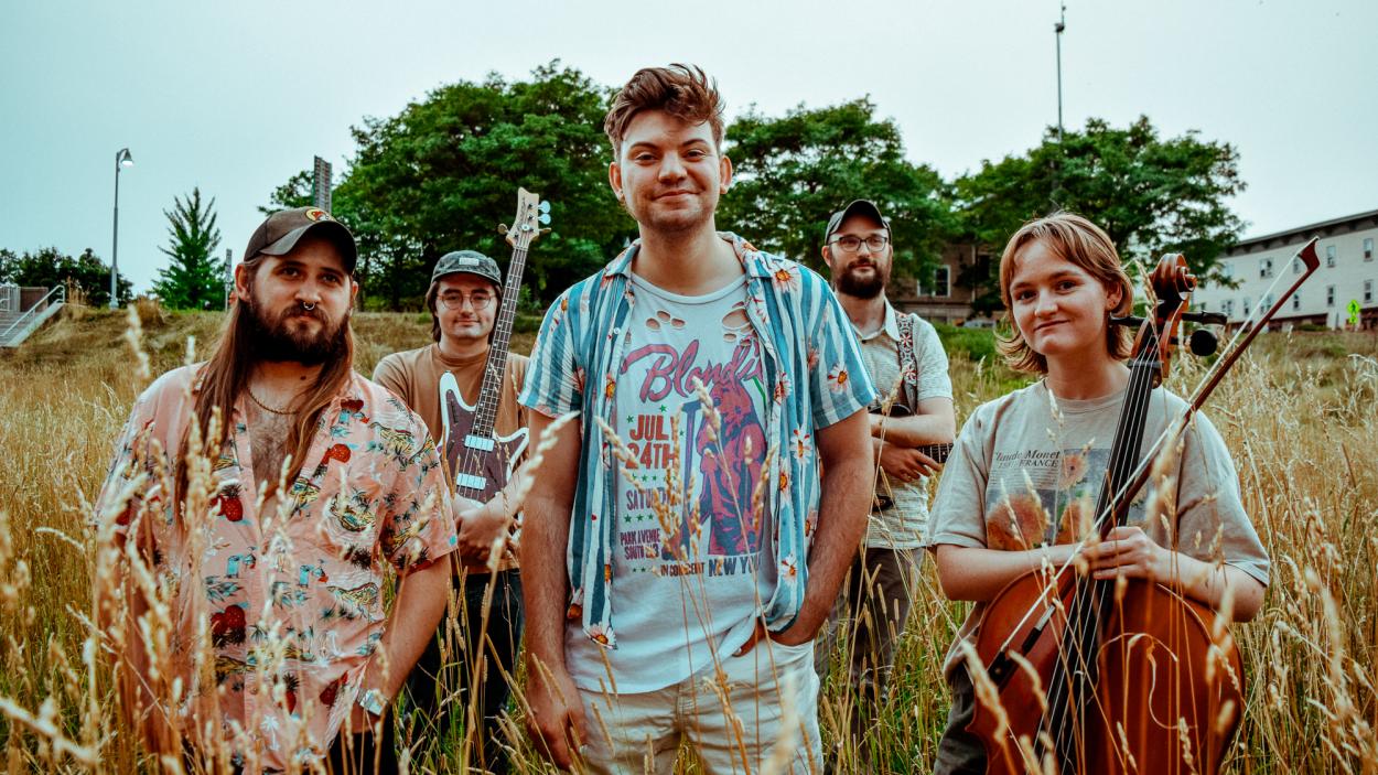 Summer Concert Series: MOMDAD